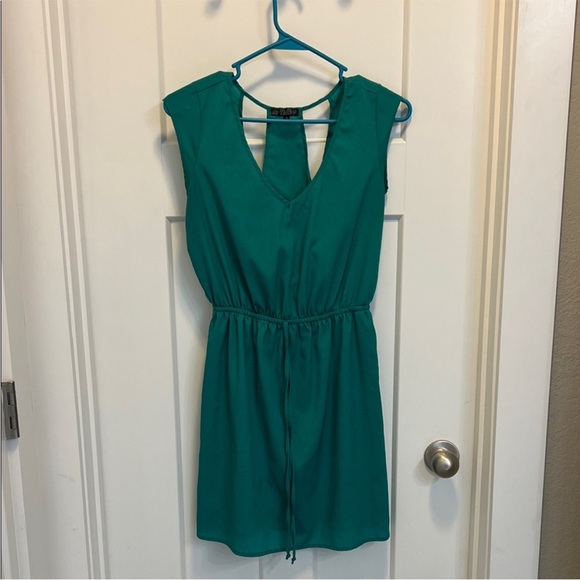 Spring/Summer dress bundle. 7 total. - Picture 8 of 9